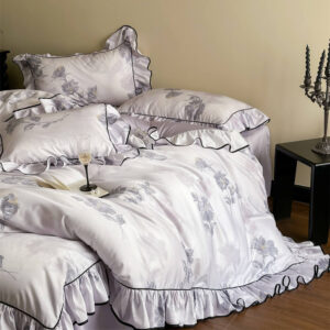 Luxury cotton bedding set in light purple with ruffled edges
