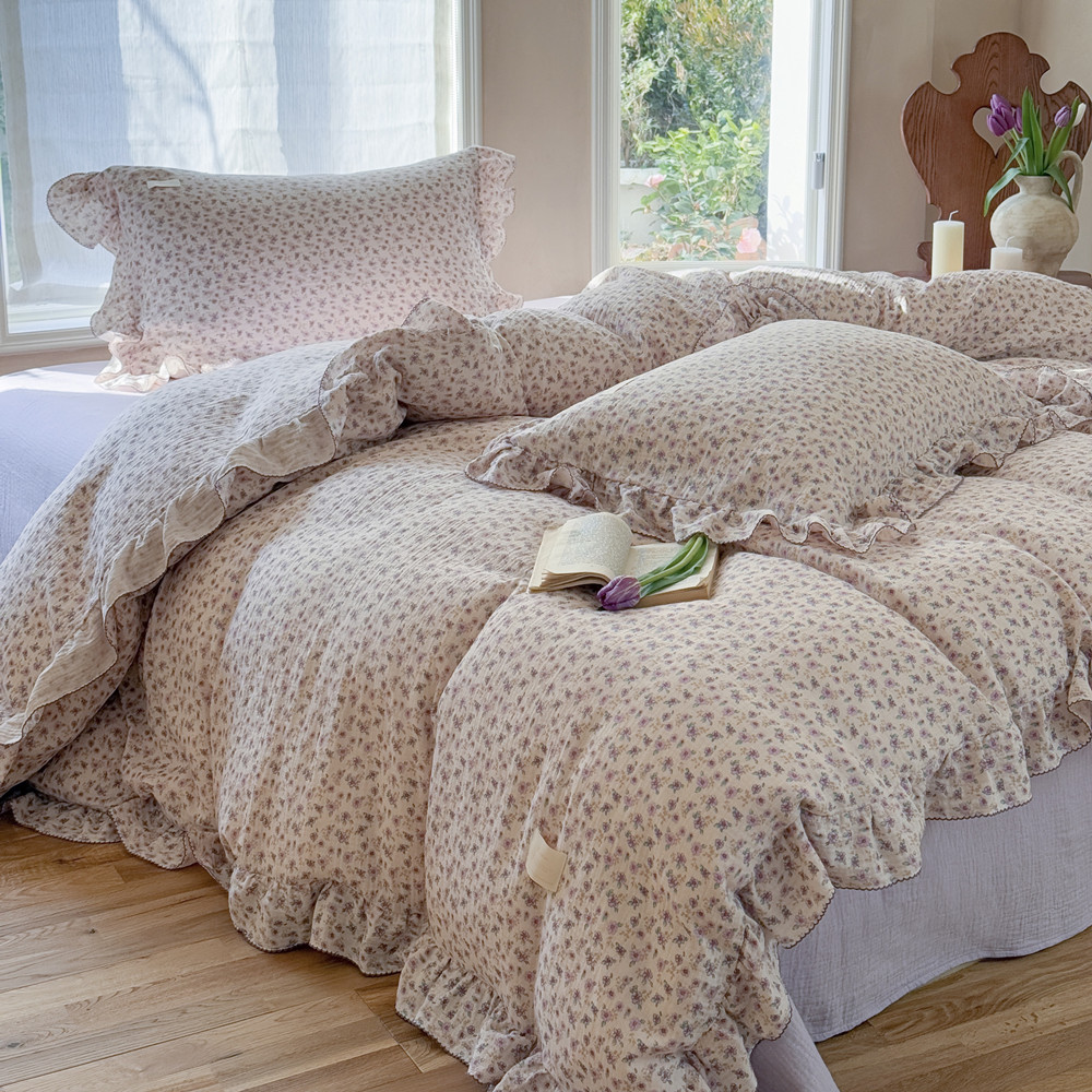 Lavender flower duvet set with breathable cotton texture